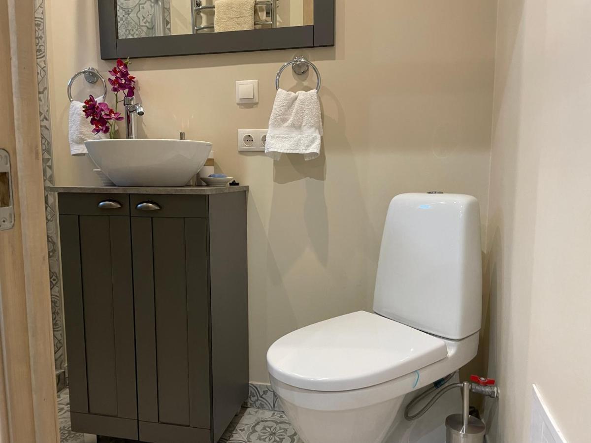 Pristine 1Br Apt In City Center W/ Patio And Parking Rīga Exterior foto